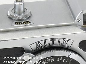 nach links geneigte sehr feine Rndelung des Einstellrades fr den Bildzhler an einer Altix III