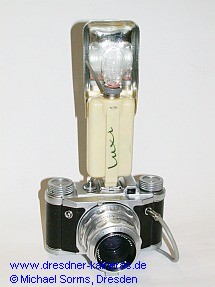 Altix V mit historisch passendem Blitzgert Elgawa Luxi