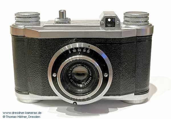 Altix O mit E. Ludwig Meritar 2,9/35 (vermutlich Prototyp, Messemodell o. .; keine Serienproduktion)