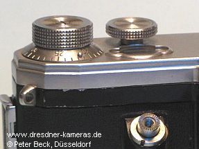 sehr fr�he Contax S #1626 mit Biotar 1:2 f=58mm; noch mit zylindrischem Zeitenknopf und nicht schwarz ausgelegten Frontgravuren