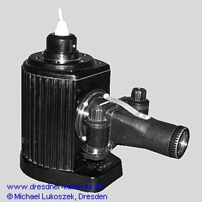 Bakelit-Dia-Projektor Pouva magica