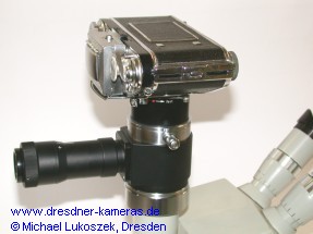 Exakta Varex IIa an der mikrofotografischen Einrichtung (mf)