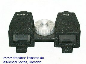 Novoflex-Doppelsucher fr die Brennweiten 50 und 135mm, zum Ansetzen am Stativanschluss der Kamera