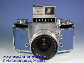 Varex IIa #640131 hellblau beledert; mit Biotar 2/58 und Ihagee-Belichtungsmessereinsatz