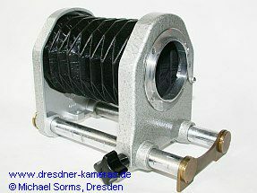 Prototyp des Ihagee-Kleinst-Balgennaheinstellgerts