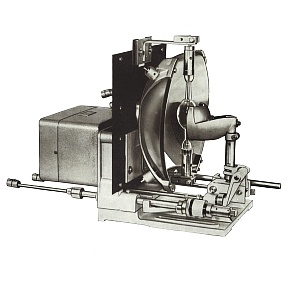 Xenon-Einbaublock zur Umr�stung von Kohlebogen- auf Xenon-Lampe (Werbeprospekt VEB Pentacon)