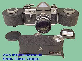 Pentacon super mit TTL-Prisma und 17-m-Kassette, davor Lichtschachtsucher und E-Motor