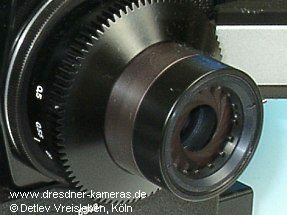 Sonderobjektiv SO-3.3 (Tessartyp 3,5/75) mit vorgeschraubter Irisblende
