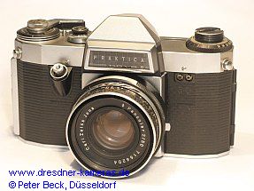 Praktica nova B mit Pancolar 2/50 (erste Version mit Blitzbuchsen oben)