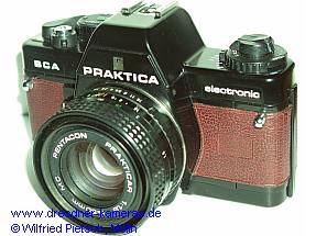 Praktica BCA mit weinroter Belederung