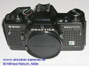 Praktica B 200 mit gedrucktem Schild Cattaneo (2. Version mit Plast-Schnellspannhebel)