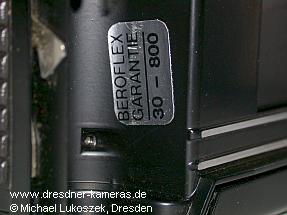 Praktica B 200 mit Beroflex-Garantiesiegel (hier: Verkaufsbro Bad Kissingen, Vertriebsjahr 1980)