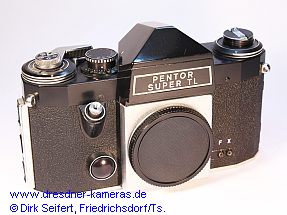 Pentor super TL mit schwarzer Deckkappe (Praktica super TL)