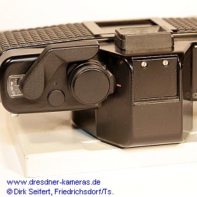 Praktica B 100 M am Ansatzstck der mf-AKS