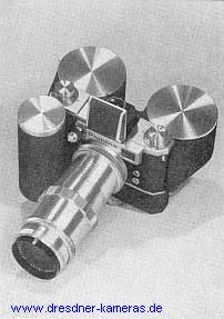 Praktina mit Elektromotor und 17m-Kassette, in der Zeitschrift �Die Fotografie� Heft�10,�1953